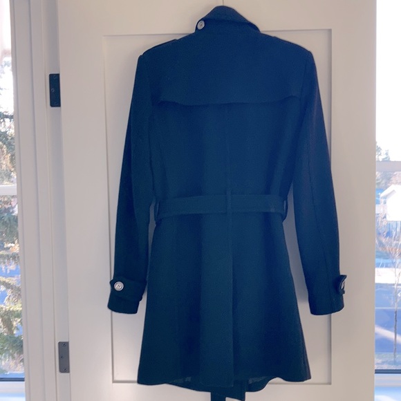 Burberry coat - Picture 10 of 10